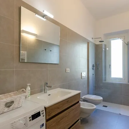 Joivy Bright Apt For 5, Near Beach, In Apartment Camogli